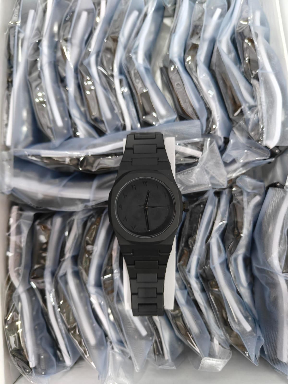 Elegant Black Arabic Dial Analog Watch